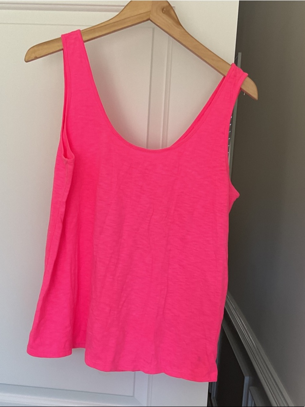 Lilly Pulitzer Neon Pink Scoop Neck Tank
